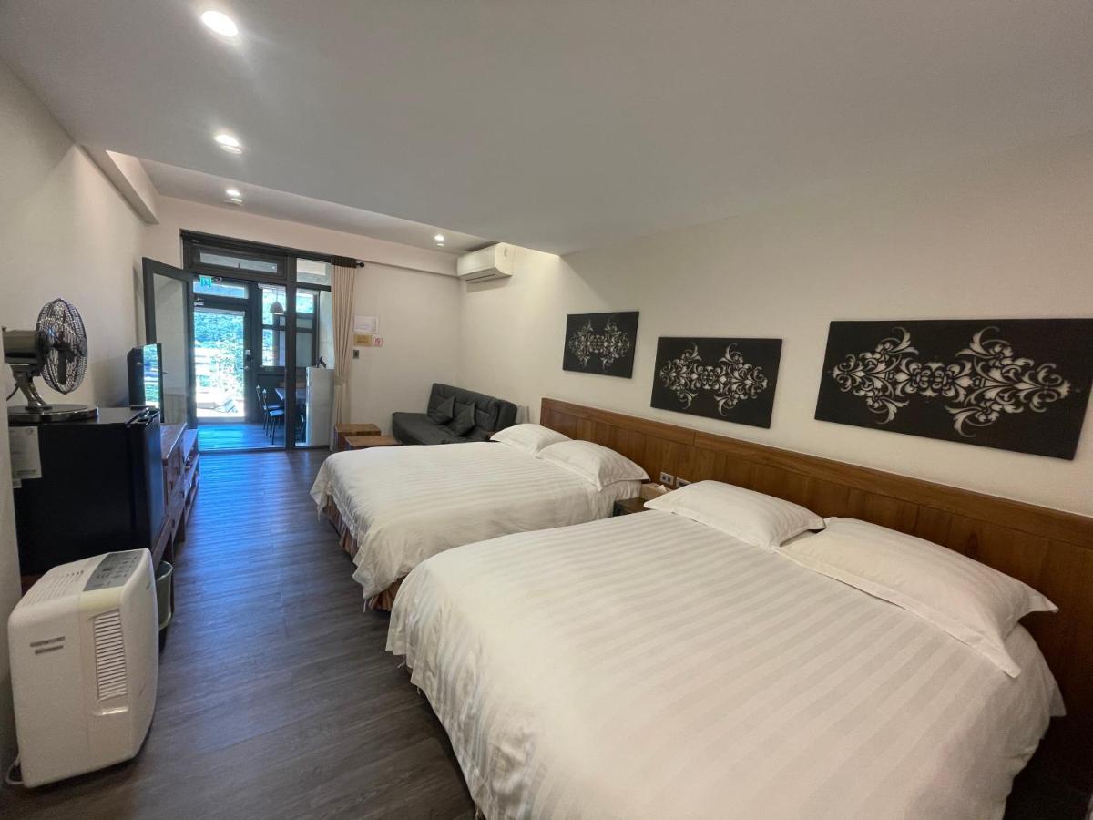 Golden101 Bed And Breakfast Цзюфэнь Экстерьер фото